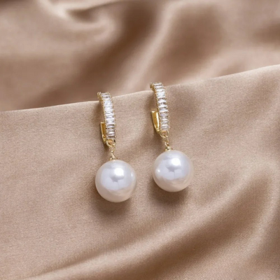 Chic Earrings With Pearls And Zirconia